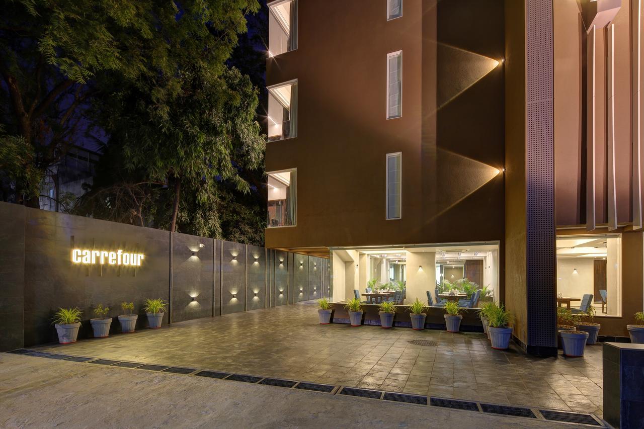 Hotel Carrefour Ahmedabad Exterior photo